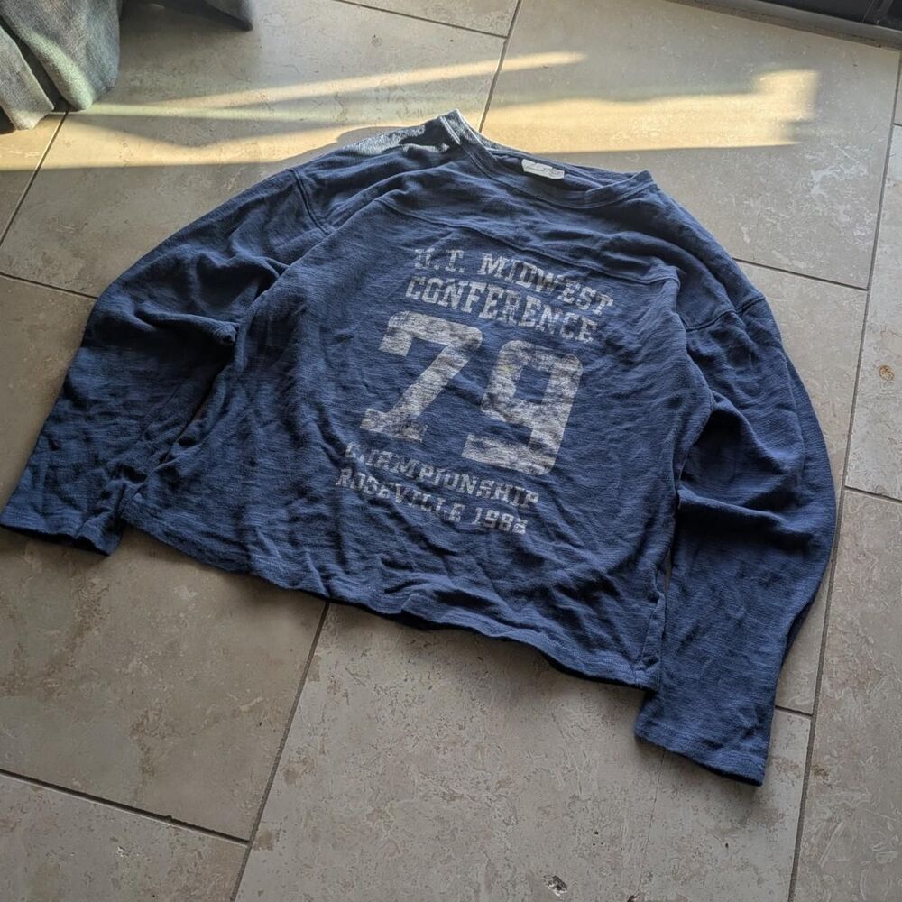 Universal Thread navy blue graphic sweatshirt cropped long sleeve 79 midwest con